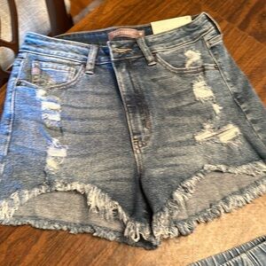 Distressed shorts